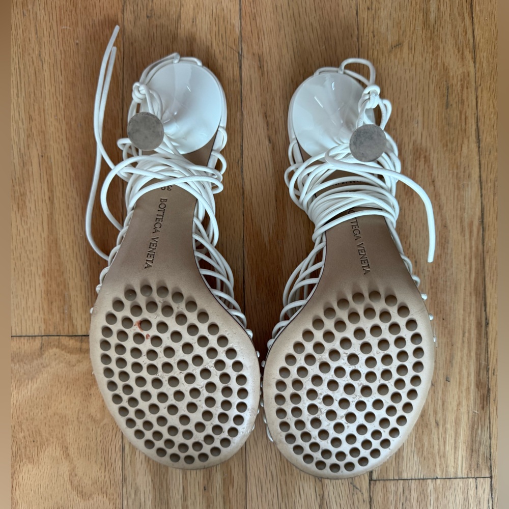Bottega Veneta Dot Lace Up Sandal - Picture 7 of 14